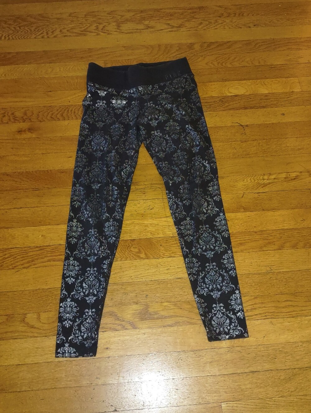 pink victoria's secret yoga leggings black silver damask print rhinestones XS